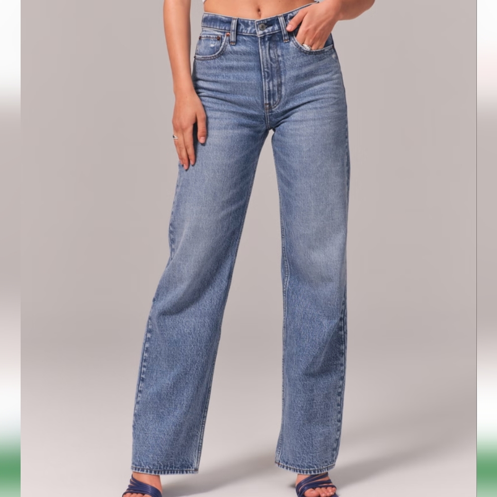 Abercrombie & Fitch Curve Love High Rise Loose Jeans Size 25 Short NWT